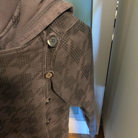 Hoodie - Picture 2 of 8